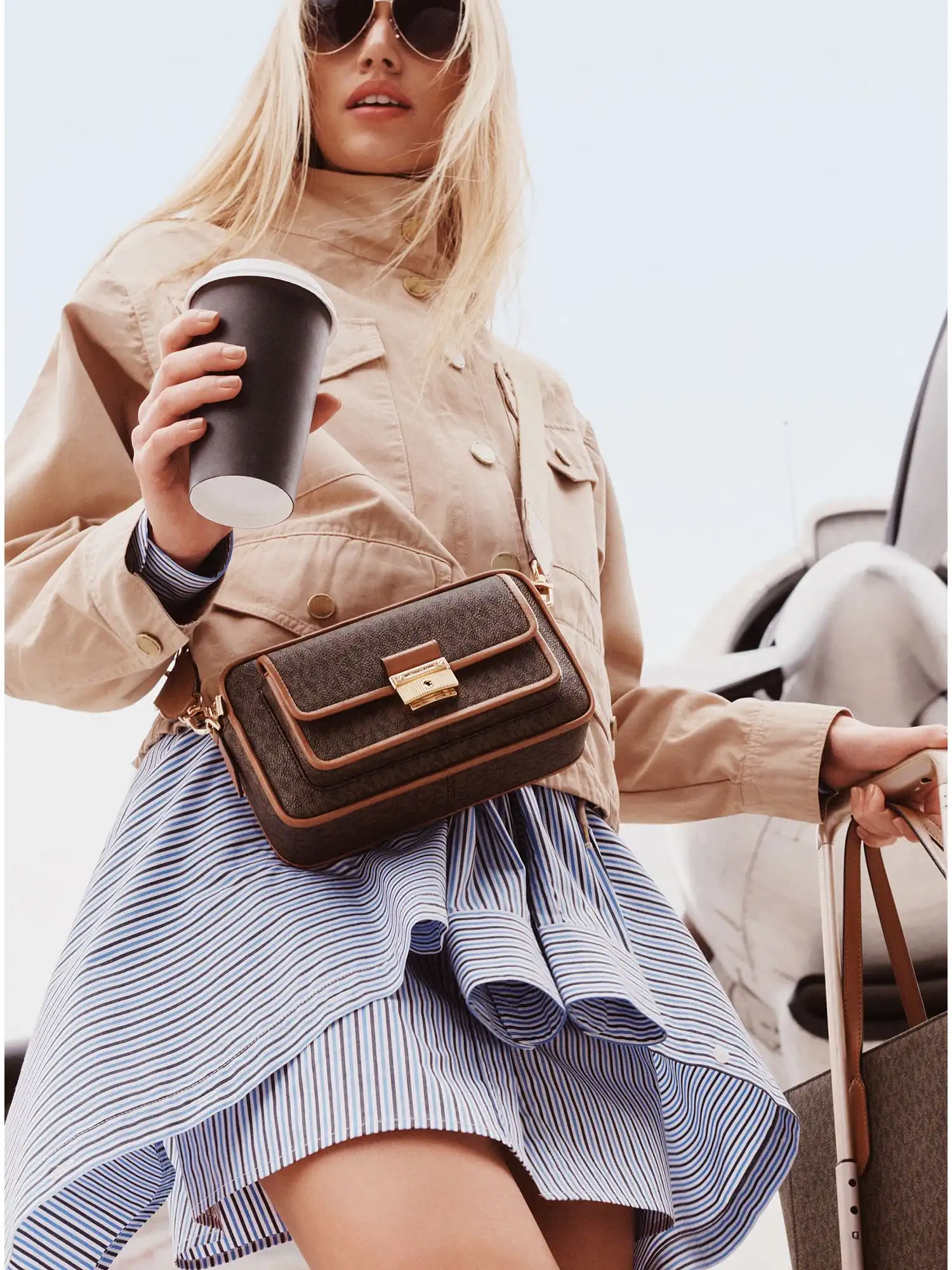 bradshaw medium logo camera bag brn acorn