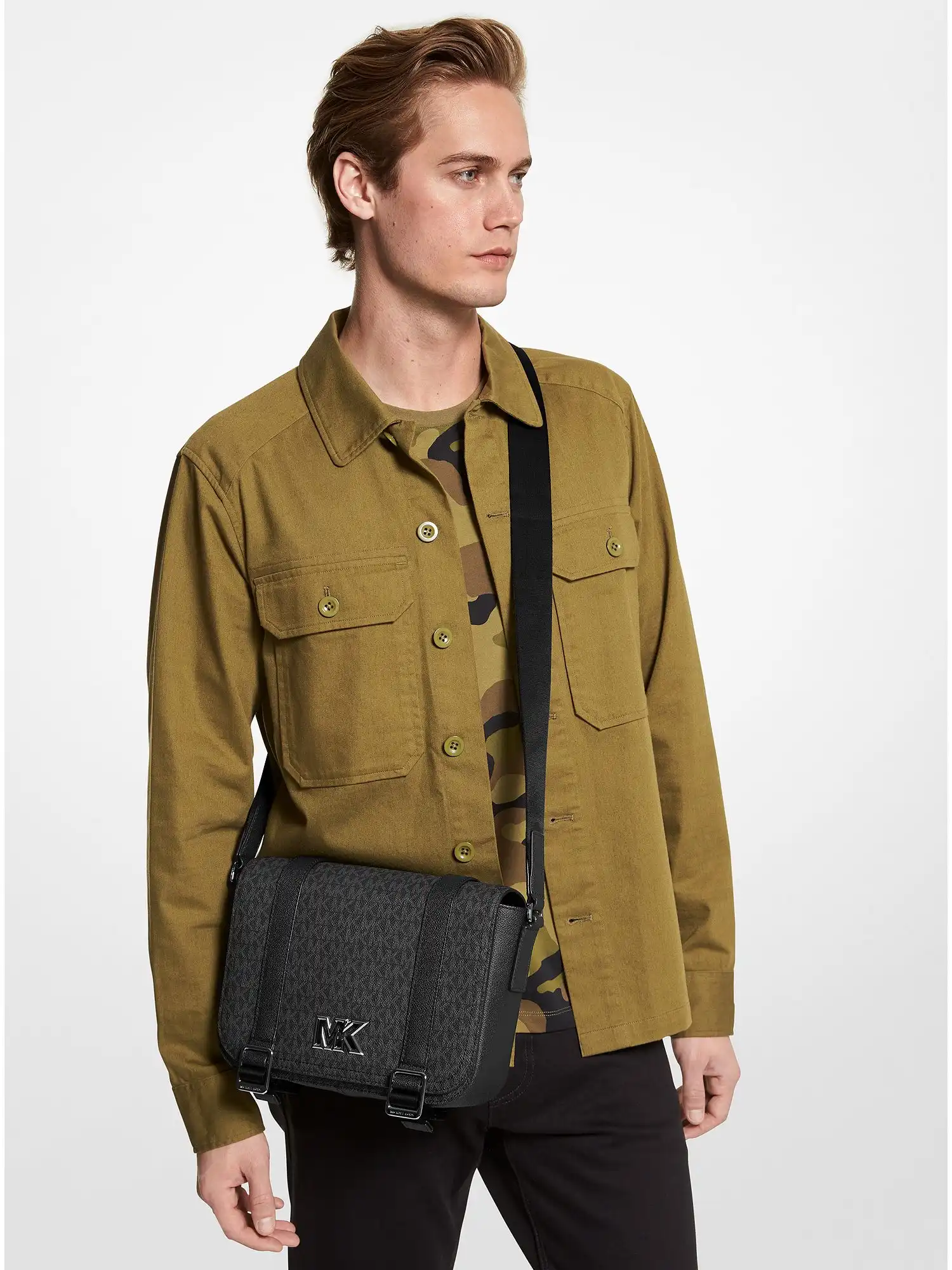 cooper medium logo messenger bag black