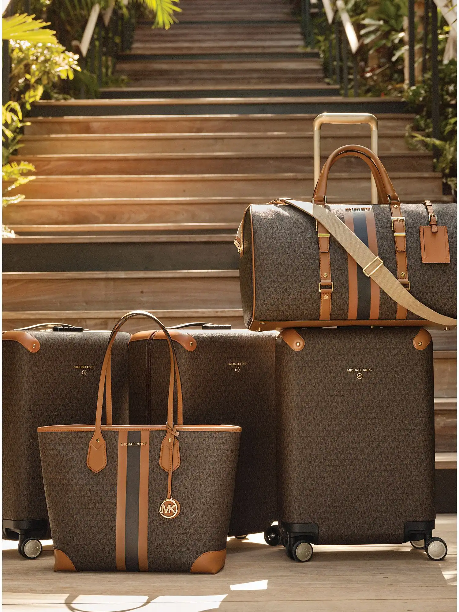 eva large logo stripe tote bag brn acorn