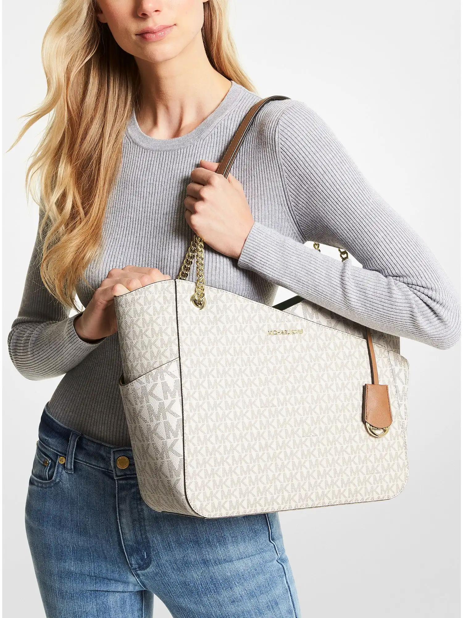 jet set large logo shoulder bag vanilla