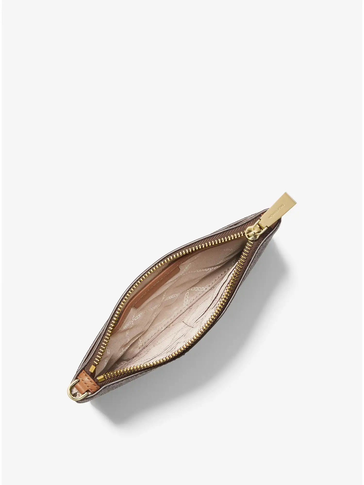 medium logo wristlet brn acorn