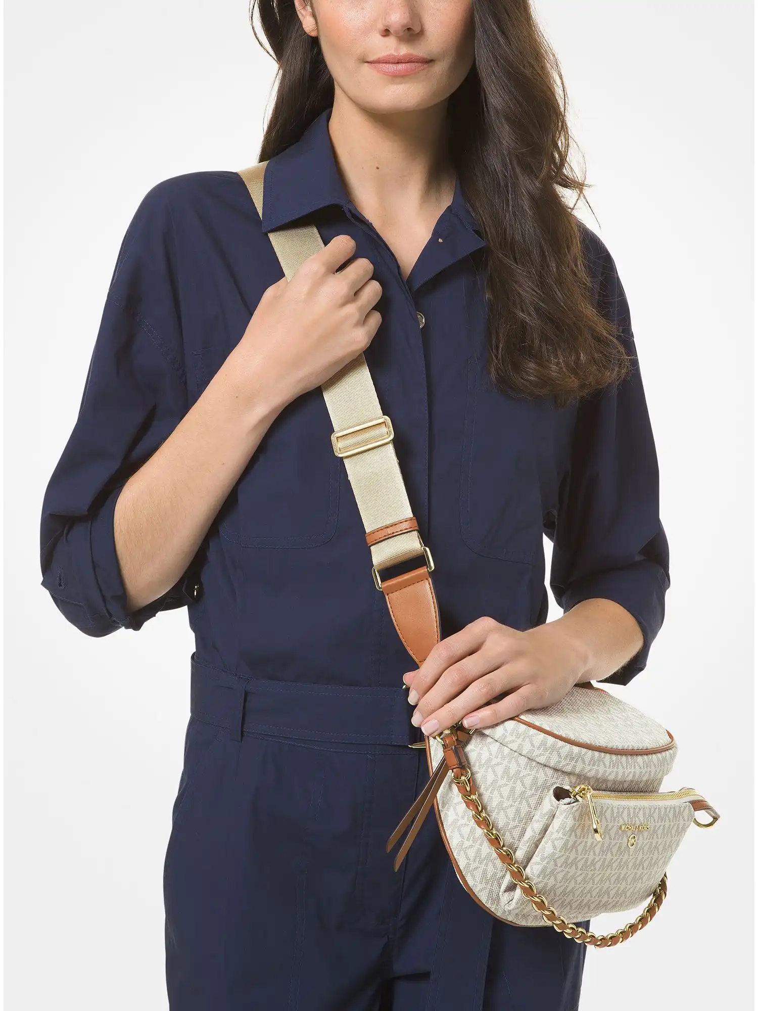 slater medium logo sling pack vanilla acorn